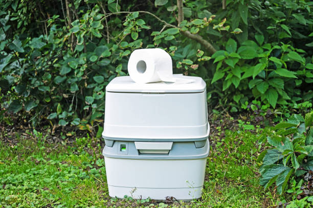 Best Portable restroom trailer rental  in Albert Lea, MN