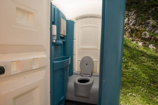Portable bathroom rental in Albert Lea, MN